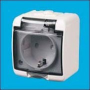  Aquastar dugalj f�stsz�n� csap�fed�llel, feh�r, IP44 (KIFUT� TERM�K, A K�SZLET EREJ�IG)