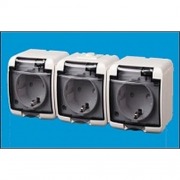  AQUASTAR three-gang wall mounted socket with transparent flapper, white, IP44 (STOCK CLEARING SALE WHILE STOCK LASTS)