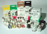  KVGY74612702  VDOL 25A olvad�bet�t