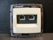  VALENA sllyesztett 2xRJ45 CAT5e szmtstechnikai aljzat, fehr